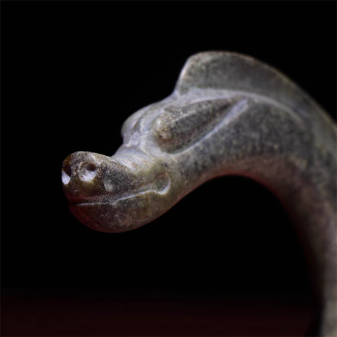 古玩玉器仿“紅山文化”c形龍真品鑒賞圖