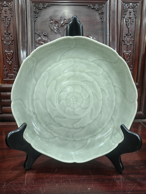 古玩陶瓷盤(pán)真品鑒賞圖