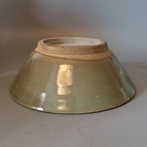 古玩陶瓷龍泉青瓷碗真品鑒賞圖