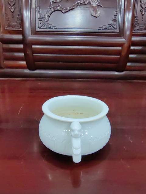 古玩陶瓷民國獸耳琴爐拍賣,當前價格2000元
