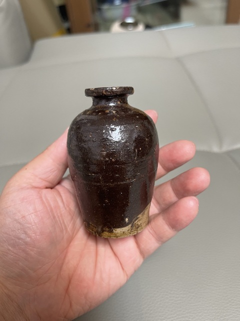 古玩陶瓷醬黑釉小梅瓶真品鑒賞圖