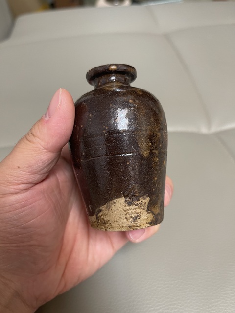 古玩陶瓷醬黑釉小梅瓶真品鑒賞圖