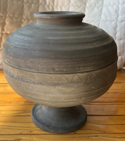 古玩陶瓷豆真品鑒賞圖