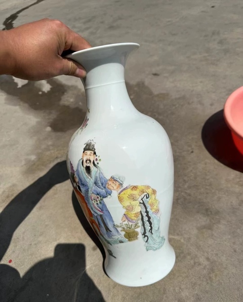 古玩陶瓷人物紋粉彩觀音瓶真品鑒賞圖