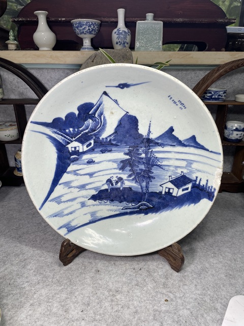 古玩陶瓷雍正傳世青花山水人物大盤拍賣，當(dāng)前價(jià)格2899元