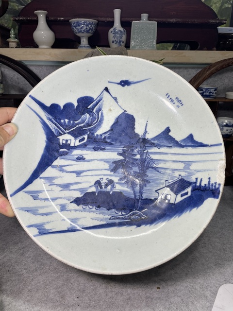 古玩陶瓷雍正傳世青花山水人物大盤拍賣，當(dāng)前價(jià)格2899元