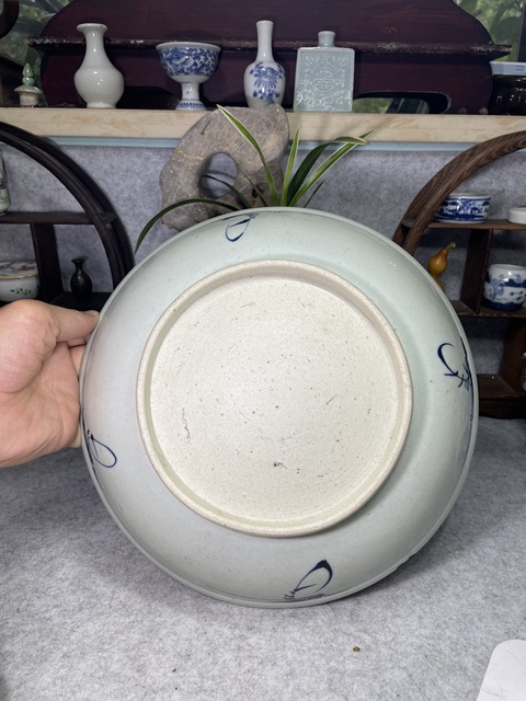 古玩陶瓷雍正傳世青花山水人物大盤拍賣，當(dāng)前價(jià)格2899元