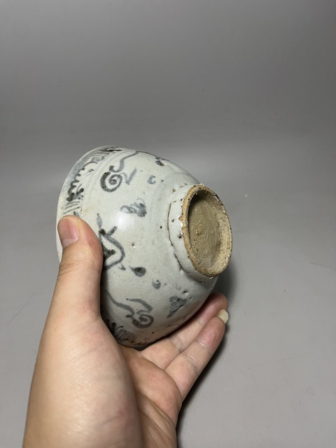 古玩陶瓷明代青花海馬圖碗拍賣,當前價格200元