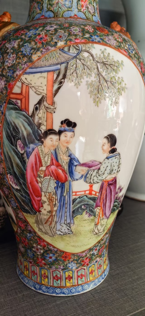 古玩陶瓷1950年代 新粉彩雙福耳尊拍賣，當前價格50000元