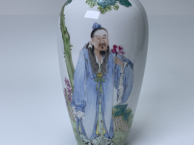 古玩陶瓷民國·粉彩周敦頤愛蓮觀音瓶一對拍賣，當前價格388元