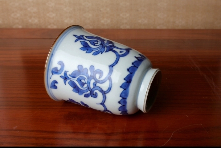 古玩陶瓷康熙青花鐘式杯拍賣,當(dāng)前價(jià)格13800元