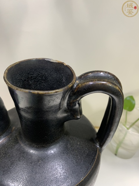 古玩陶瓷北宋耀州窯黑釉執壺真品鑒賞圖