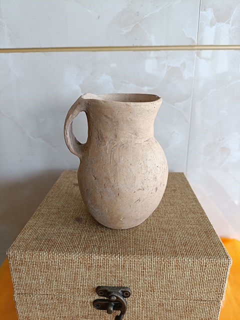 古玩陶瓷館藏級4300年前齊家文化單耳陶壺拍賣，當前價格998元