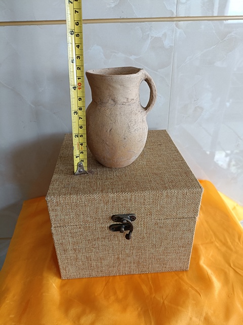 古玩陶瓷館藏級4300年前齊家文化單耳陶壺拍賣，當前價格998元