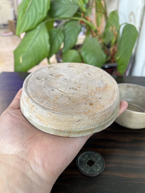 古玩陶瓷魏晉南北朝越窯青瓷杯和托拍賣,當前價格8000元