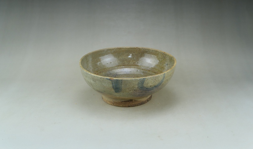 古玩陶瓷明早期.哥釉青花碗拍賣，當(dāng)前價(jià)格999元