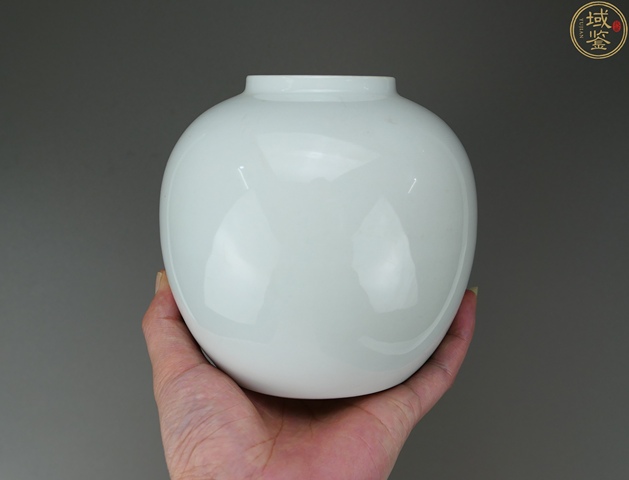 古玩陶瓷清末民初.白釉茶葉罐拍賣，當前價格1200元