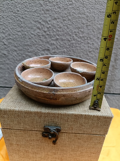 古玩陶瓷館藏級唐代洪州窯五子杯盤拍賣,當前價格1980元