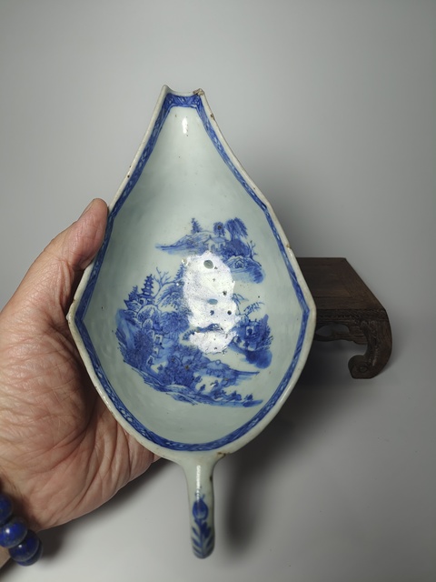 古玩陶瓷乾隆青花山水紋奶壺拍賣，當(dāng)前價格980元