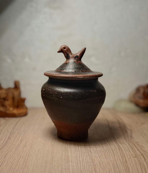 古玩陶瓷南宋.贛州窯飛鳥罐 (館藏級)拍賣，當前價格600元