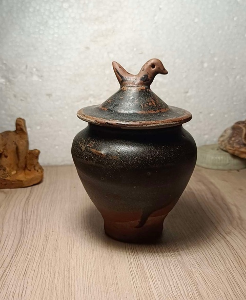 古玩陶瓷南宋.贛州窯飛鳥罐 (館藏級)拍賣，當前價格600元