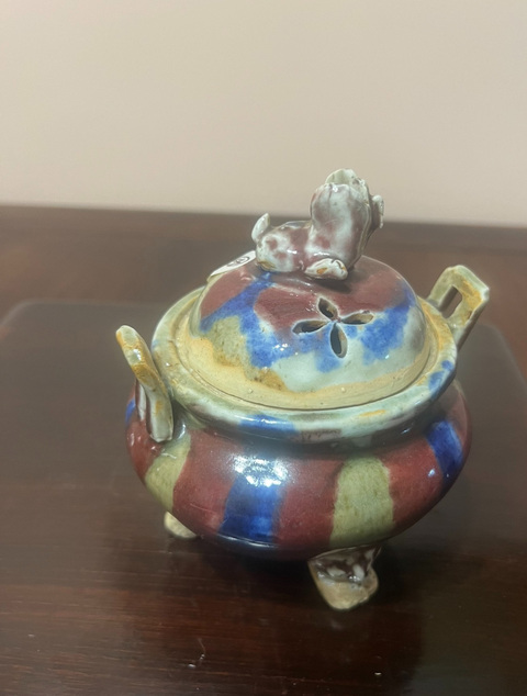古玩陶瓷三陽開泰三足爐真品鑒賞圖