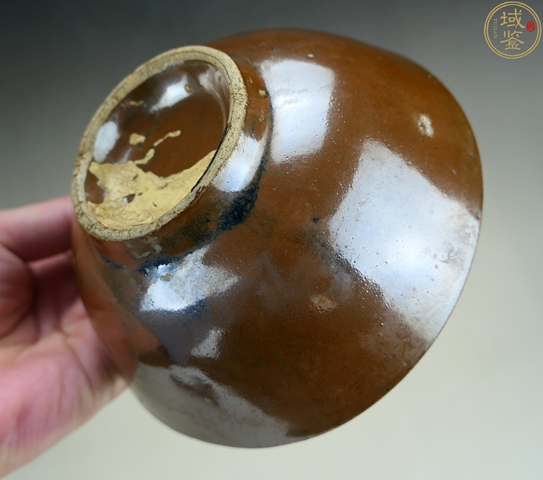 古玩陶瓷晚清磁州窯醬紅釉碗真品鑒賞圖