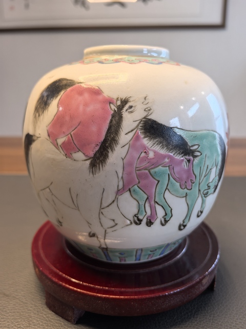 古玩陶瓷粉彩八駿圖茶葉罐拍賣，當前價格2500元