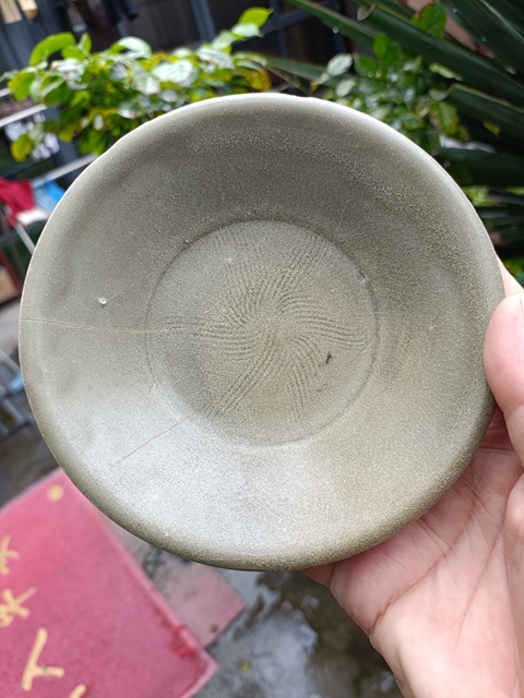古玩陶瓷館藏級(jí)北宋龍泉青瓷刻花洗拍賣,當(dāng)前價(jià)格980元