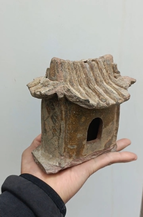 古玩陶瓷宣州窯褐釉瓷塑拍賣，當前價格3900元