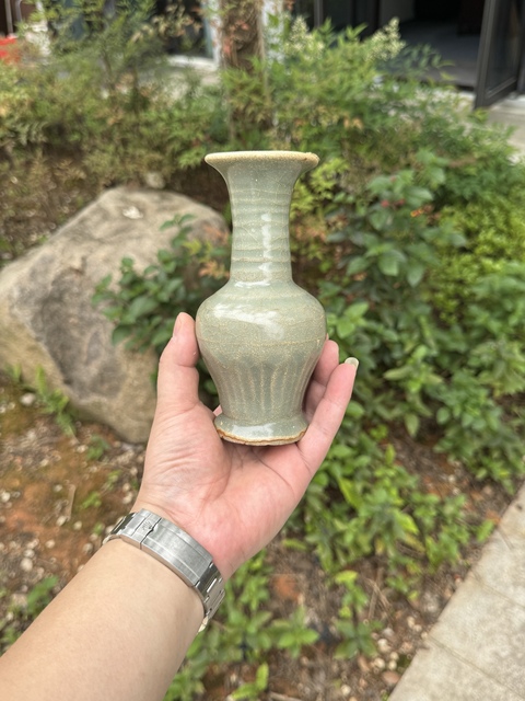 龍泉青瓷撇口瓶拍賣，當前價格12000元