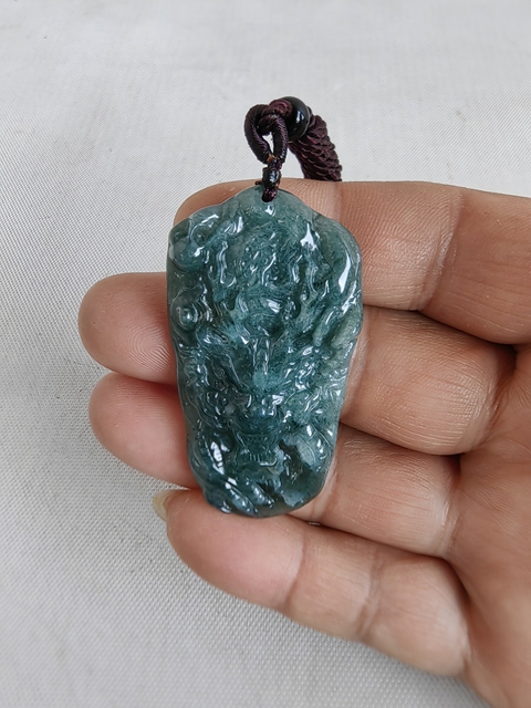 天然翡翠雕“龍牌”拍賣，當前價格298元