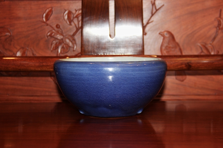 古玩陶瓷清中期?霽藍(lán)釉三乳足缽式香爐(全品)拍賣,當(dāng)前價(jià)格1888元