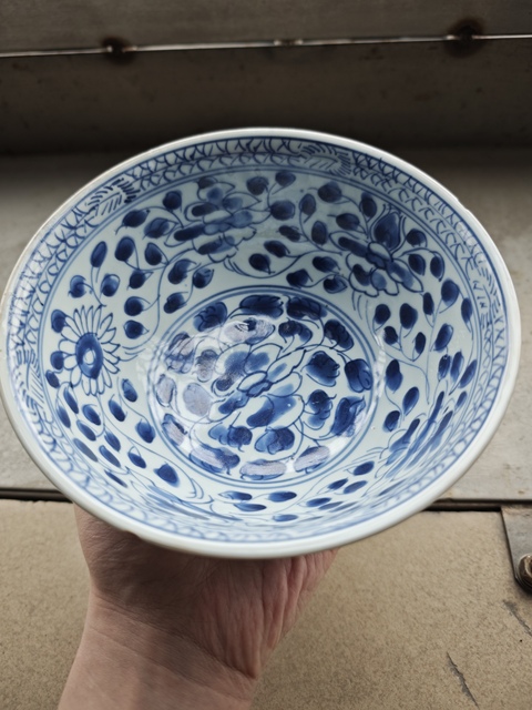 古玩陶瓷青花花卉碗真品鑒賞圖