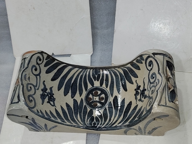 古玩陶瓷青花鏤空瓷枕拍賣，當前價格1280元