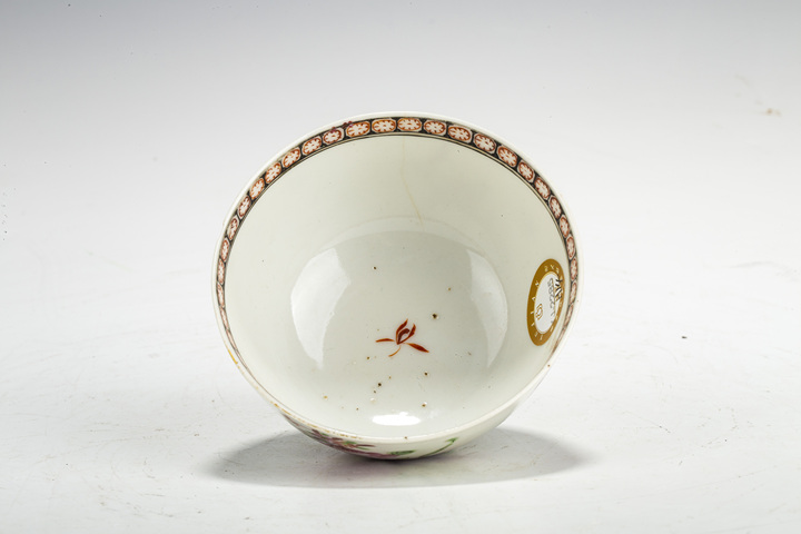 古玩陶瓷清乾隆·粉彩花卉紋杯真品鑒賞圖