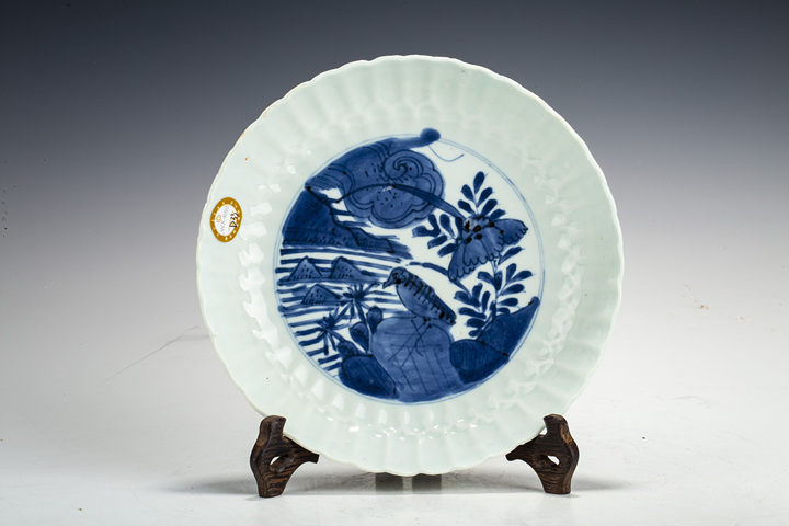 古玩陶瓷明晚·青花花鳥紋菊瓣盤拍賣,當前價格126元