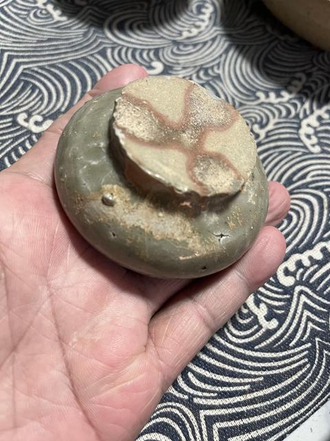 古玩陶瓷越窯青瓷水盂真品鑒賞圖