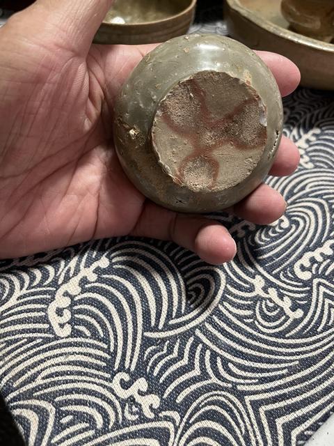 古玩陶瓷越窯青瓷水盂真品鑒賞圖