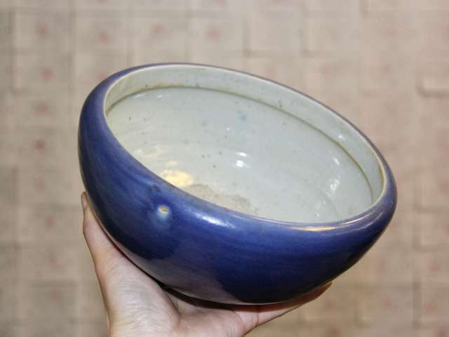 古玩陶瓷清中期?霽藍(lán)釉三乳足缽式香爐(全品)拍賣,當(dāng)前價(jià)格1888元