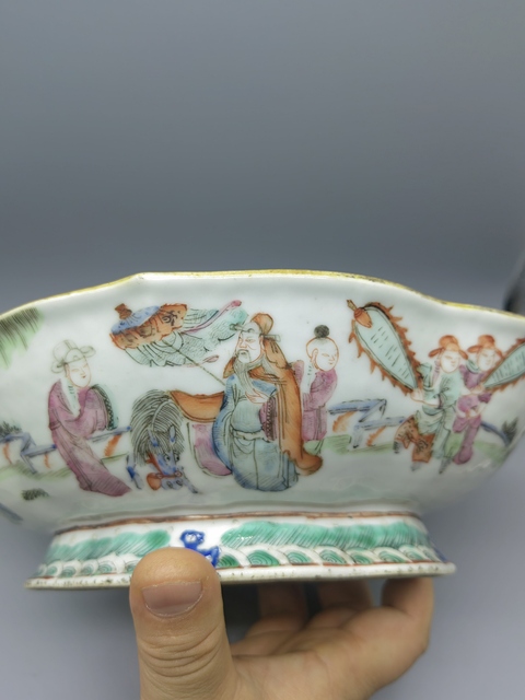 古玩陶瓷同治細路粉彩供盤拍賣，當前價格6888元