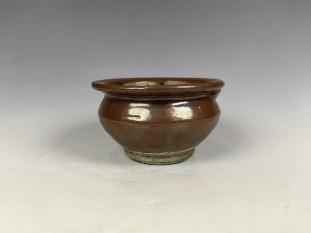 古玩陶瓷清乾隆紫金釉香爐真品鑒賞圖
