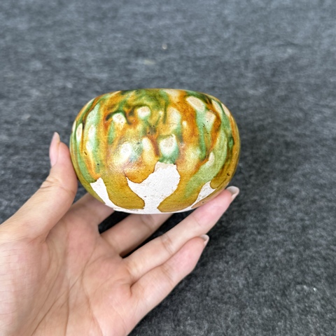 古玩陶瓷唐三彩水盂拍賣，當(dāng)前價格65000元