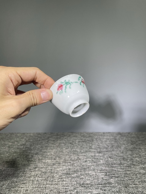 古玩陶瓷清代.粉彩花卉杯拍賣，當前價格0元