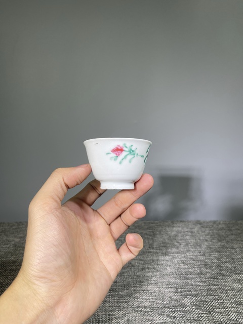 古玩陶瓷清代.粉彩花卉杯拍賣，當前價格0元