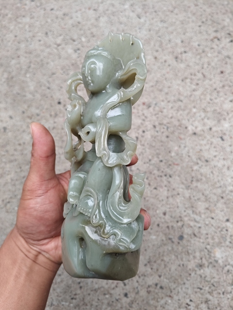 古玩玉器和田玉雕“觀音”擺件真品鑒賞圖