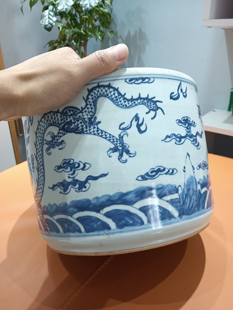 古玩陶瓷青花雙龍戲珠直筒爐拍賣，當前價格6666元