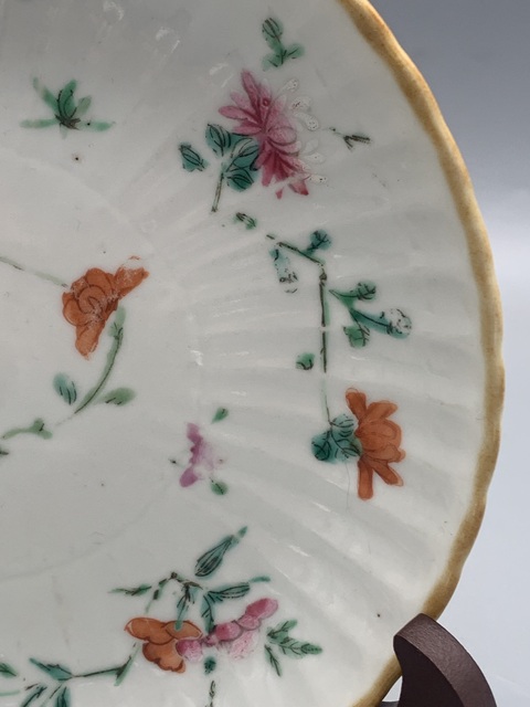 古玩陶瓷清同治粉彩飛黃騰達菊瓣盤拍賣,當前價格1683元