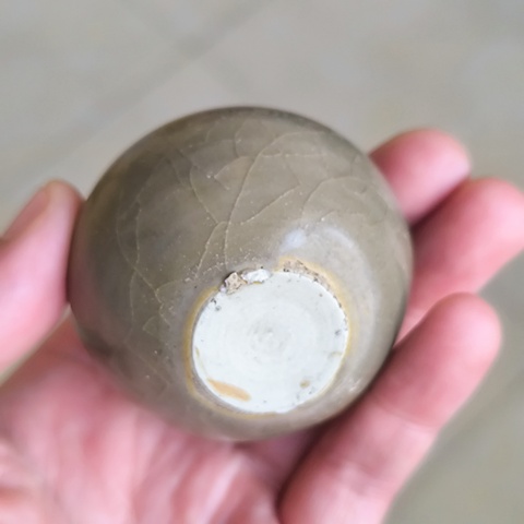 古玩陶瓷龍泉青瓷水盂拍賣，當前價格2800元