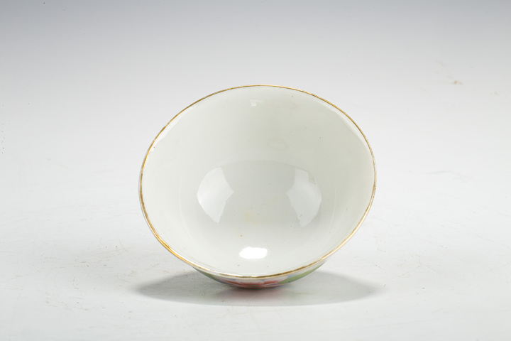 古玩陶瓷民國·刷花花卉紋茶圓真品鑒賞圖